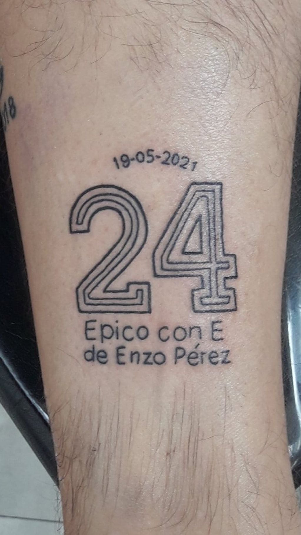 El 24 de Enzo en la piel.