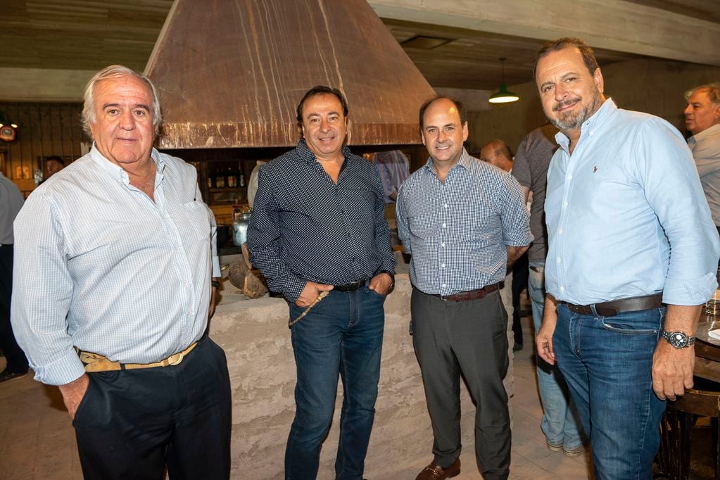 Pedro Uribarrena, Alejandro Mieras, Dalmiro Barbeito y Jorge Solmi.