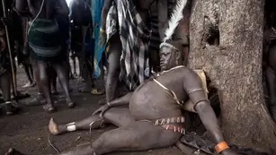 Insólito: una tribu africana premia a el hombre “más panzón”