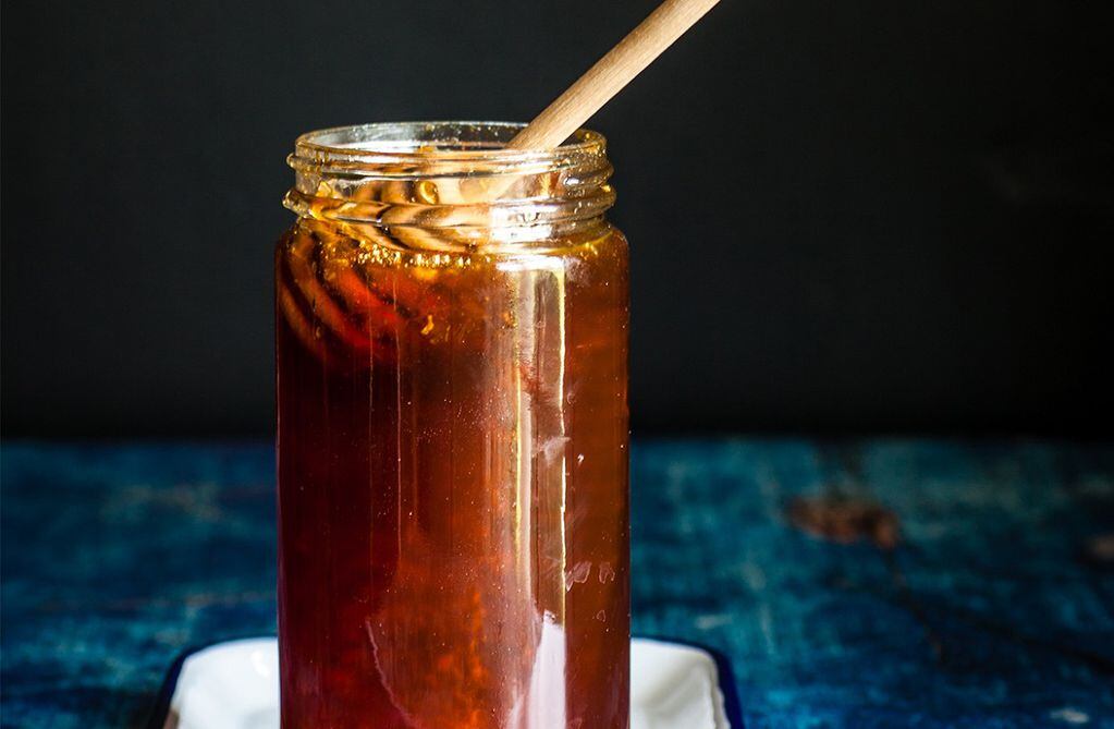 Truco para ablandar la miel cristalizada sin cocina ni horno (Unsplash)