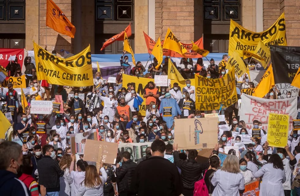 Gremios de la salud, docentes y judiciales preparan protestas para los próximos días. Imagen de archivo. Foto: Ignacio Blanco / Los Andes