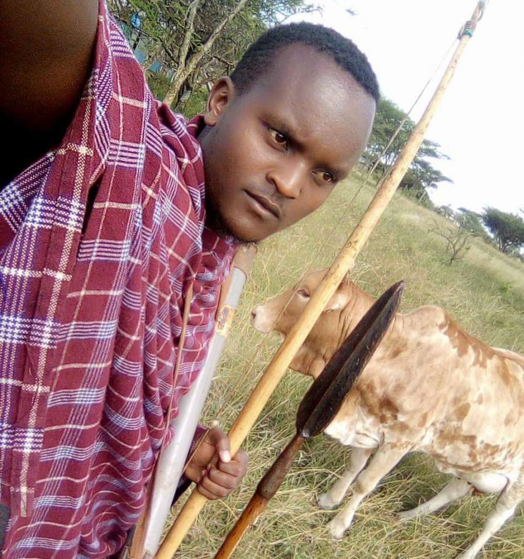 
Sueños de periodista. Saire tiene 19 años y desde África informa a su amigo argentino sobre el nacimiento de una vaca | Gentileza / Solomon Worku
   