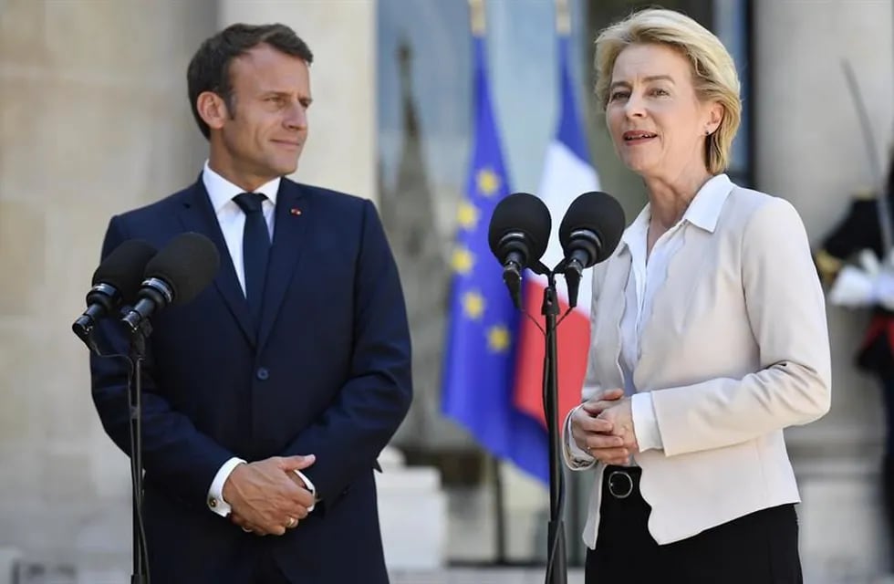 Emmanuel Macron y Ursula Von Der Leyen, presidente de Francia y presidenta de la Unión Europea, respectivamente.
