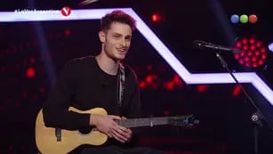 Julián Esion sorprendió con su versión de "Yellow" (Coldplay) en La Voz Argentina