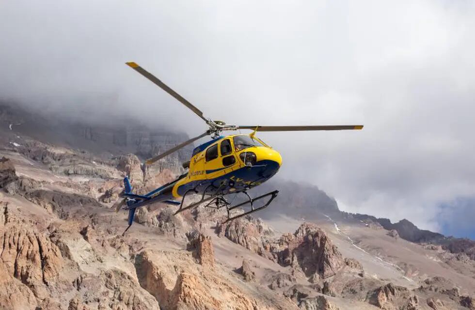 Servicio de helicóptero en el Aconcagua. Foto: Prensa Gob. Mendoza