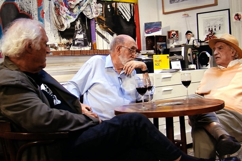 Pino Solanas, junto al artista plástico Luis Felipe “Yuyo” Noé y  al dramaturgo Eduardo “Tato” Pavlovsky. (Captura)