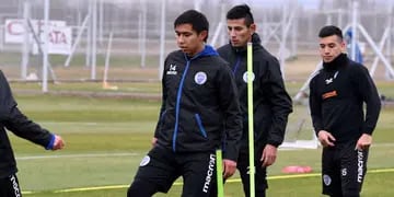 Con la partida de ‘Cebollla’ a Belgrano, Godoy Cruz irá a la carga por un stopper. El plantel está en Buenos Aires y hoy jugará un amistoso.