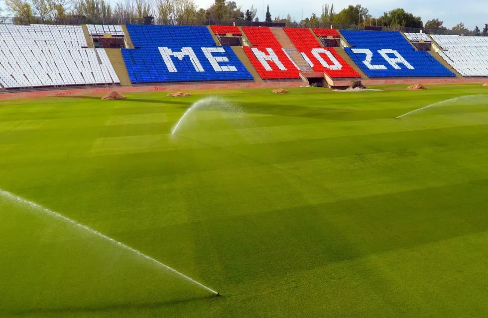 Así luce el campo de juego del Estadio Malvinas Argentinas. Fantástico. / Gentileza: Prensa Deportes Mendoza.
