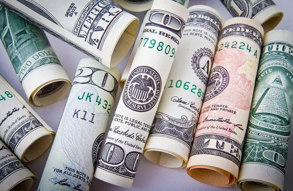 Dólares. Imagen ilustrativa. (NikolayFrolochkin/Pixabay.com)