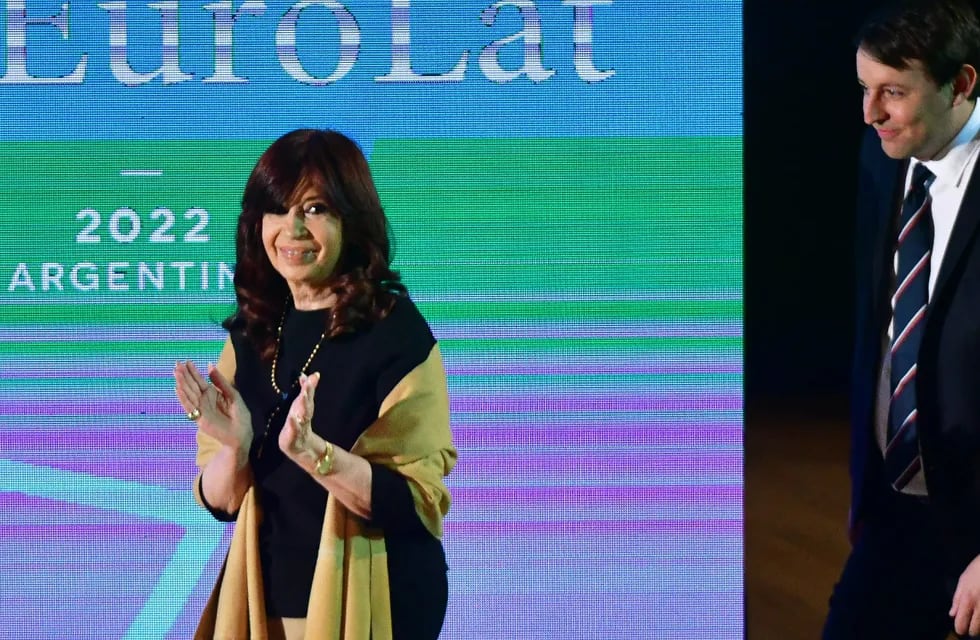 La vicepresidenta Cristina Fernández de Kirchner inauguró este mediodía una nueva sesión plenaria de la Asamblea Parlamentaria Euro-Latinoamericana (Eurolat). Federico López Claro / Clarín