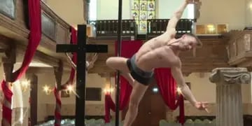 Un cura organizó un espectáculo con baile de caño en su parroquia