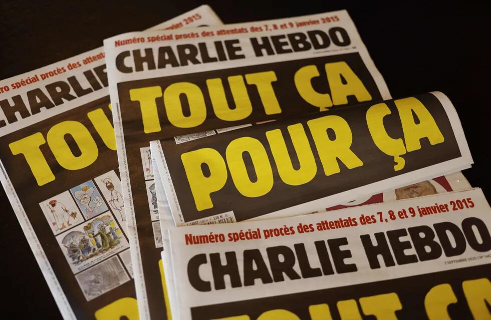 La recordada portada de la publicación Charlie Hebdo, luego de los atentados terroristas de 2015. AFP