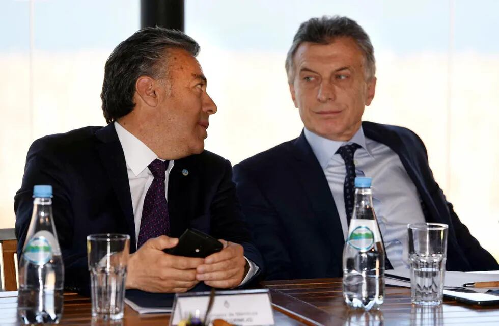 Cornejo no irá a la reunión del lunes con Macri