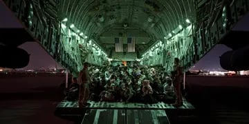 Afganistán evacuados