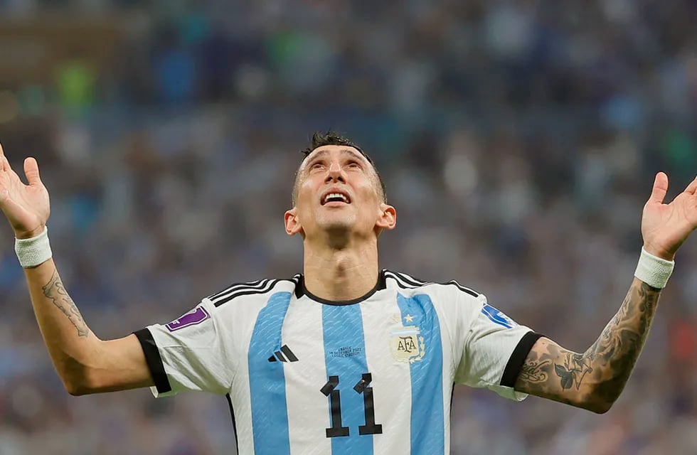Lusail (Qatar), 18/12/2022.- Angel di Maria of Argentina celebrates after scoring the 2-0 lead during the FIFA World Cup 2022 Final between Argentina and France at Lusail stadium in Lusail, Qatar, 18 December 2022. (Mundial de Fútbol, Francia, Estados Unidos, Catar) EFE/EPA/Ronald Wittek

