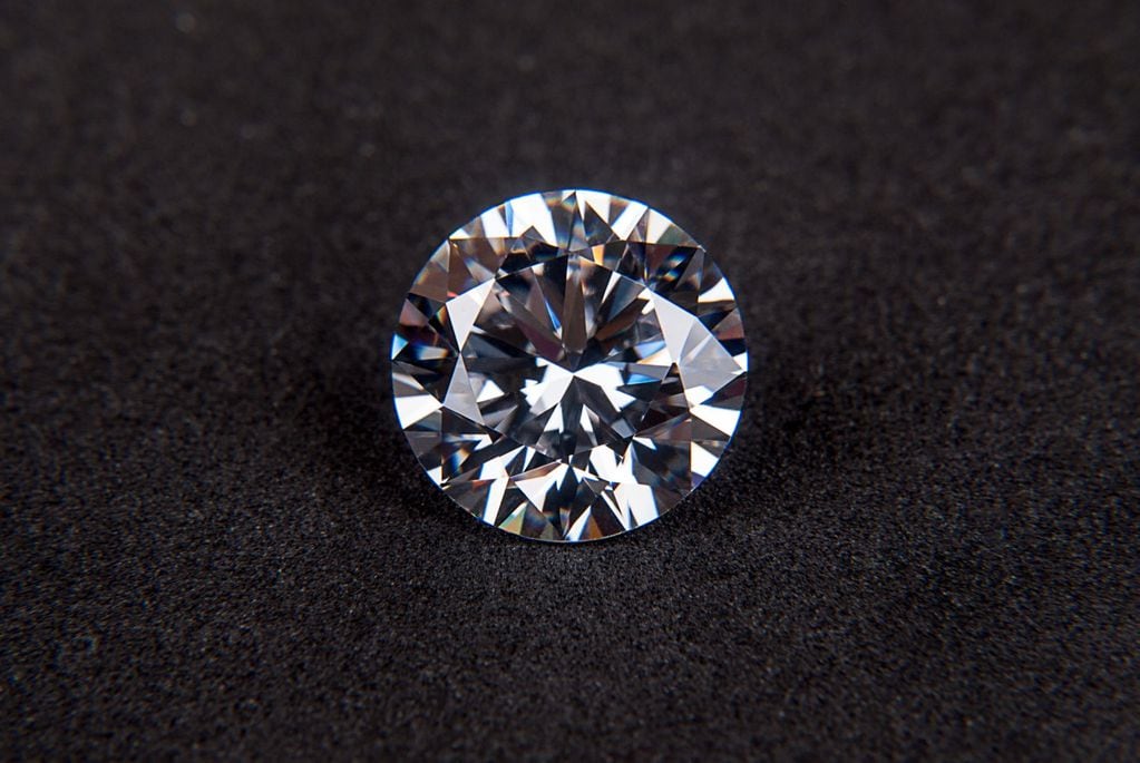 Diamantes en minutos, cómo un grupo de científicos le ganaron a millones de años