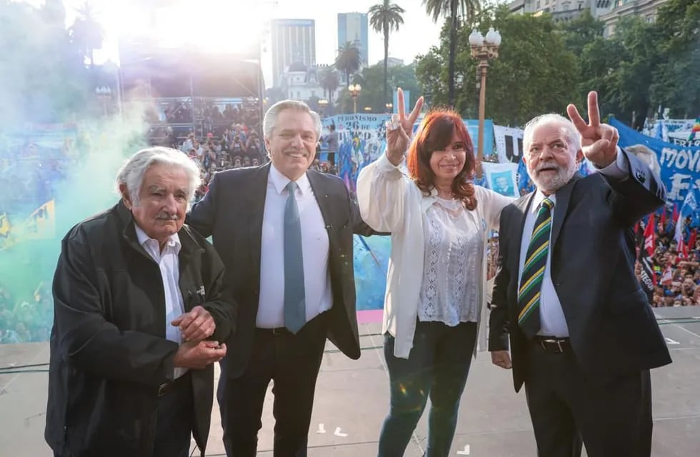 Cristina Kirchner, Lula Da Silva, Pepe Mujica, Alberto Fernández .