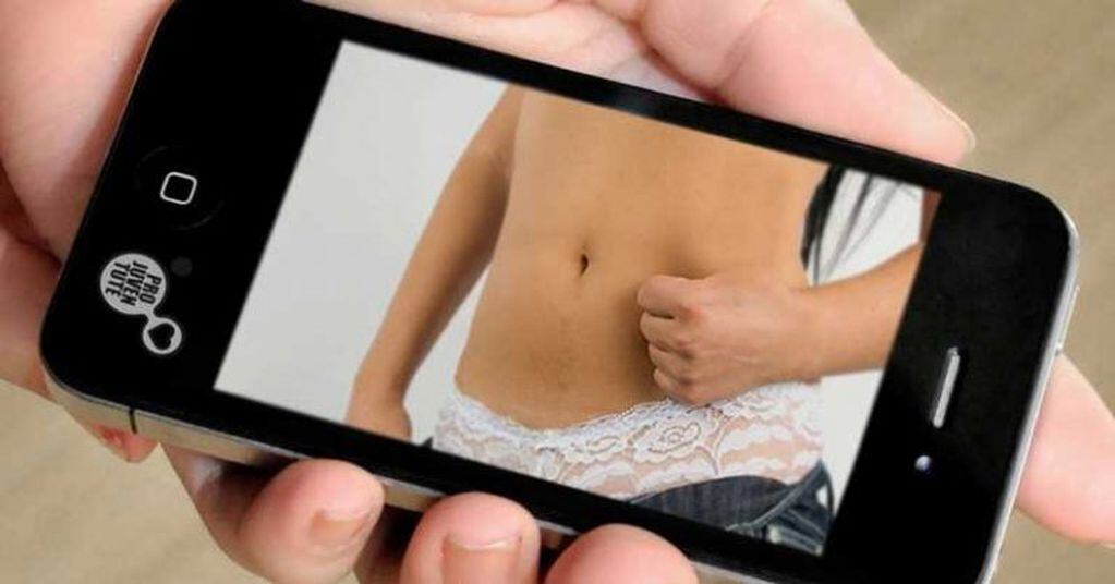 El sexting y los peligros que genera en Internet pese a ser una práctica cada vez más comúnu002E