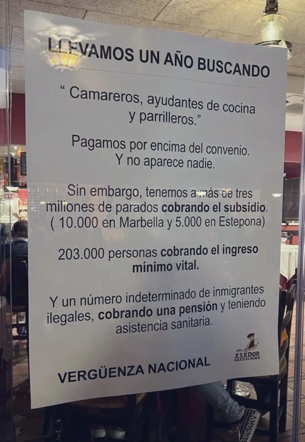 Puso un cartel en su restaurante quejándose de que no consigue empleados y se hizo viral. / Foto: Gentileza.