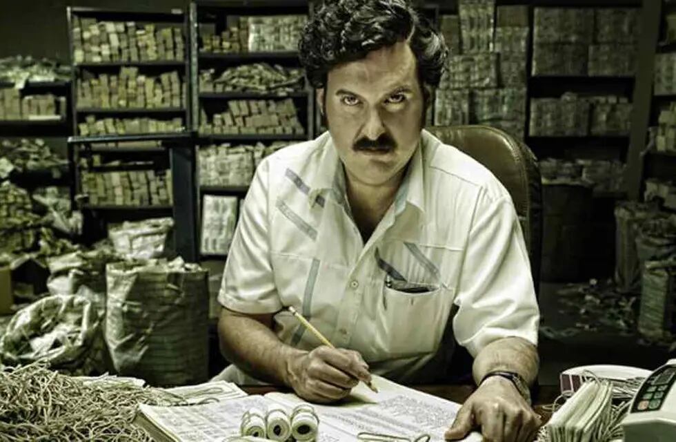 Pablo Escobar en la serie televisiva "El Patrón del Mal".