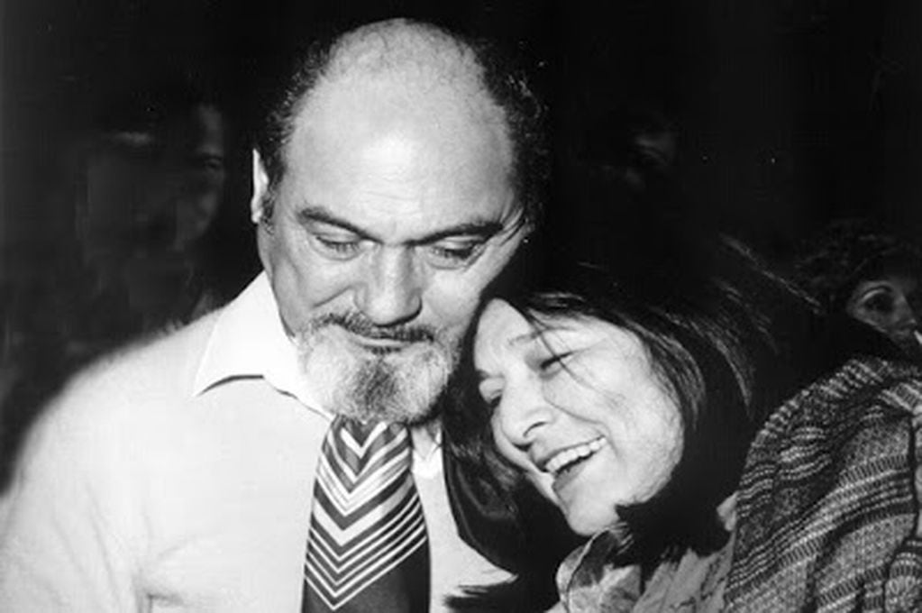 Mercedes Sosa y Armando Tejada Gómez, figura fundamental del Movimiento.
