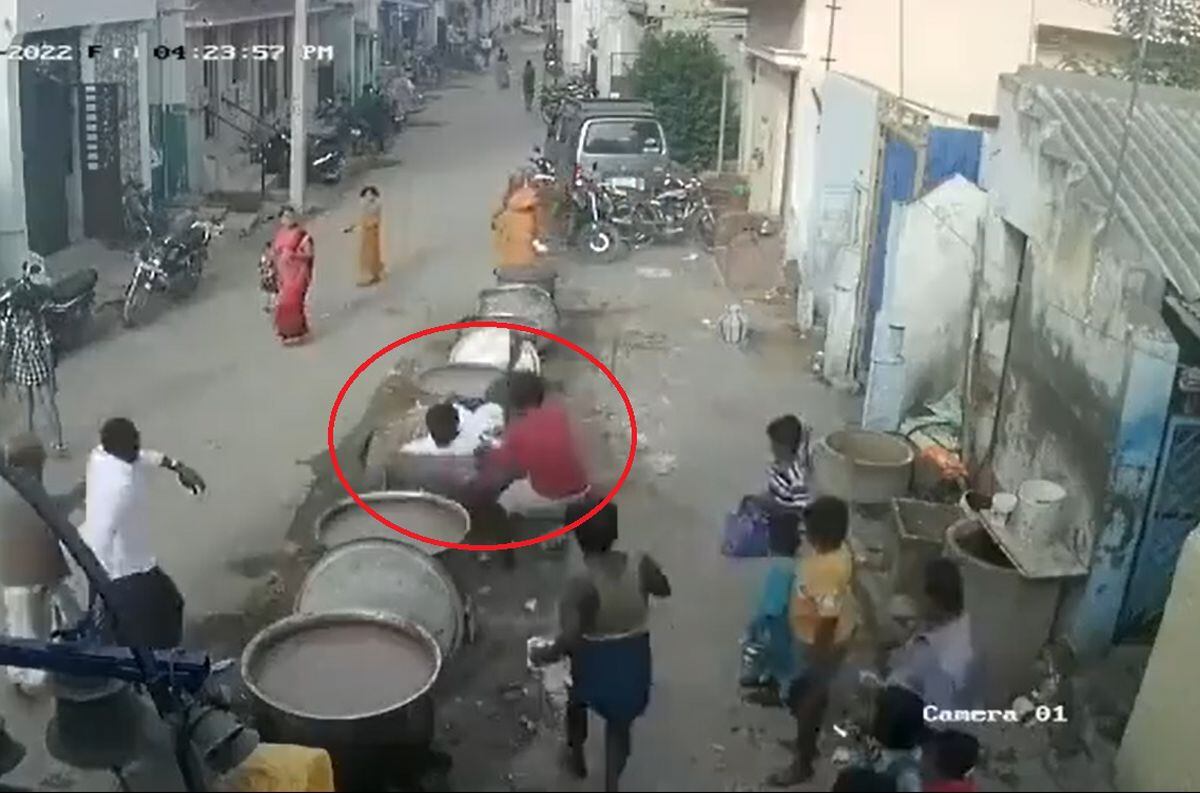 Un hombre de la India se cayó a una olla gigante y murió producto de las quemaduras.