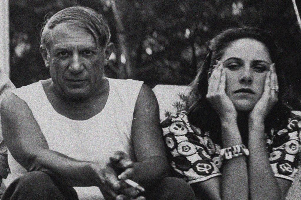 Pablo Picasso con la fotógrafa francesa Dora Maar. Grupos feministas acusan al artista malagueño de golpearla hasta dejarla inconsciente. 