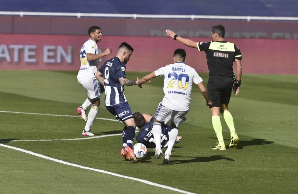 Juan Ramírez hizo su debut en Boca ante Talleres (Ramiro Pereyra / La Voz)