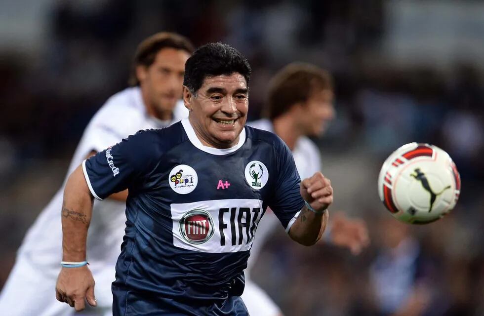 Maradona: "Hubiera sido mejor jugador sin drogas"