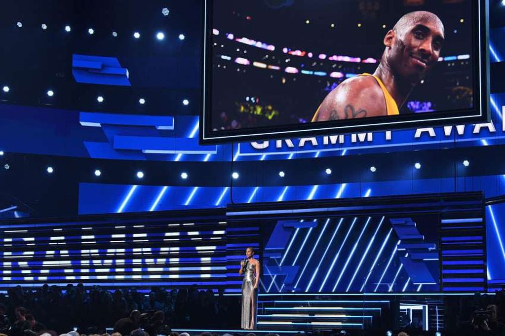 
Alicia Keys recordó a Kobe Bryant en la ceremonia.  | AFP
   