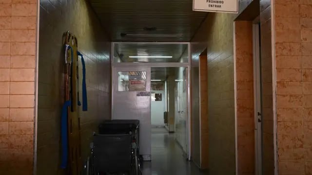  Interior del Hospital Dr. Chrabalowsk, de Uspallata.