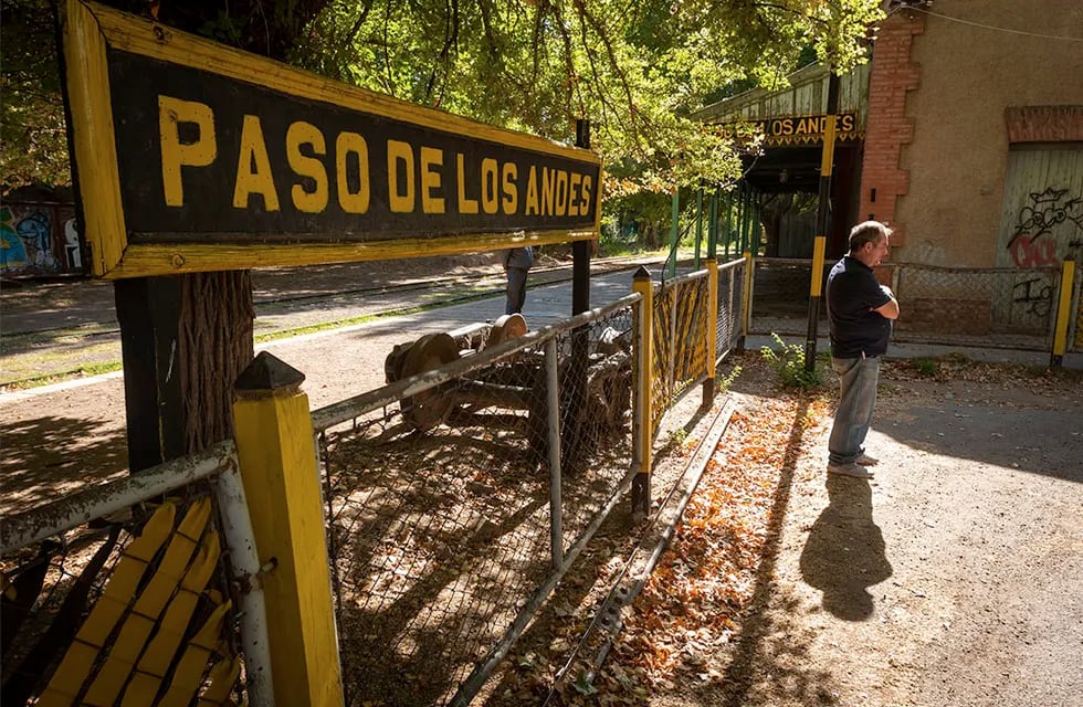 La estación de tren Paso de Los Andes ubicada en Chacras de Coria se convirtió en un Salón Cultural  Foto: Ignacio Blanco / Los Andes