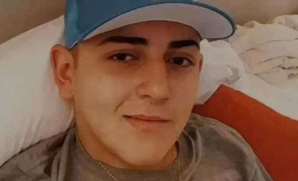 Enzo Capis, el joven de 19 años asesinado a balazos. 