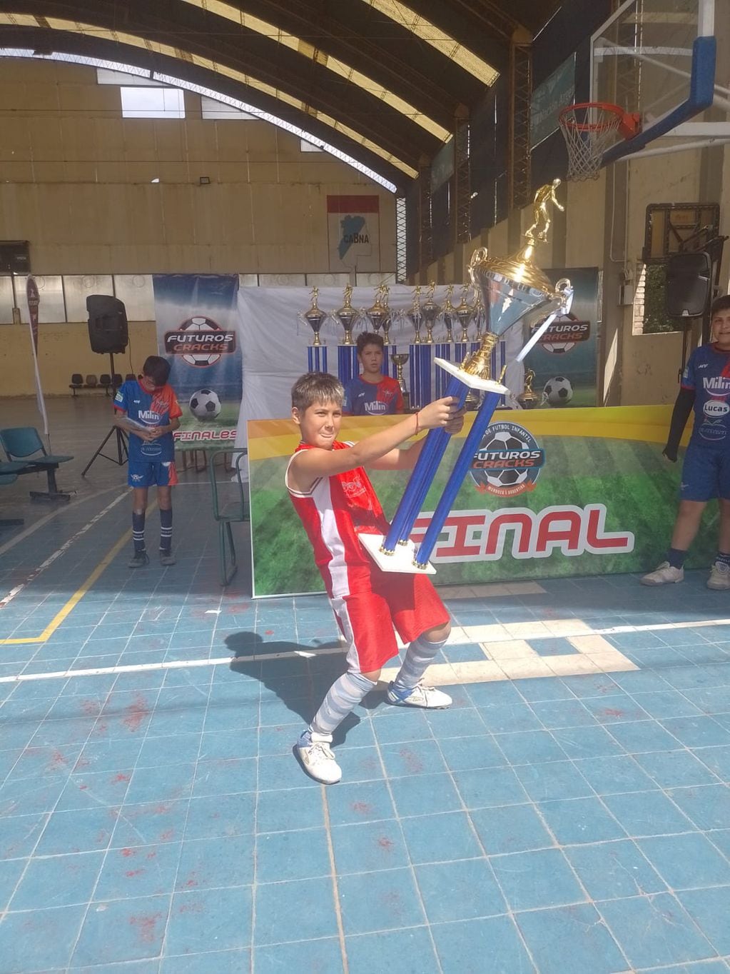 Efecto Scaloneta: récord de alumnos en las escuelas de fútbol y los sorprendentes “mini” Dibu Martínez. Foto: Gentileza EFI El Ciclón