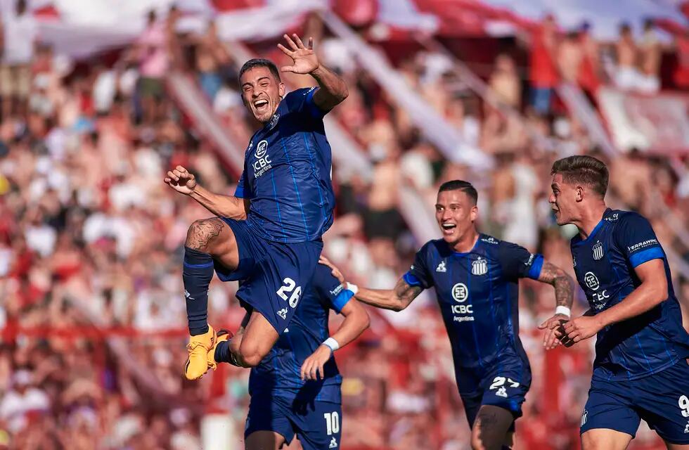 Talleres se impuso 2-1 a Huracán por la Copa de la Liga Profesional en Buenos Aires. (Fotobaires)