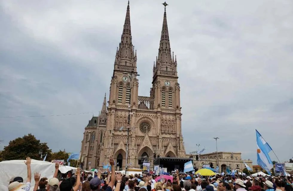 La Basílica de Luján, durante una misa en contra del aborto. Foto: Gentileza