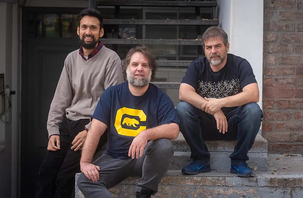 Los fundadores de Lindo Software: Lucas Villarreal, Ariel Sáenz y Diego Marín, crearon el canal de ventas online de una de las cadenas más importantes de Argentina.