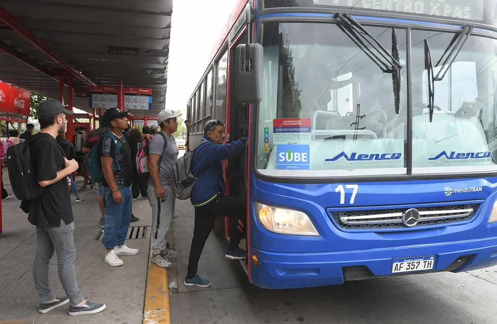 Aumento del boleto de transporte público de pasajeros
 Foto: José Gutierrez / Los Andes