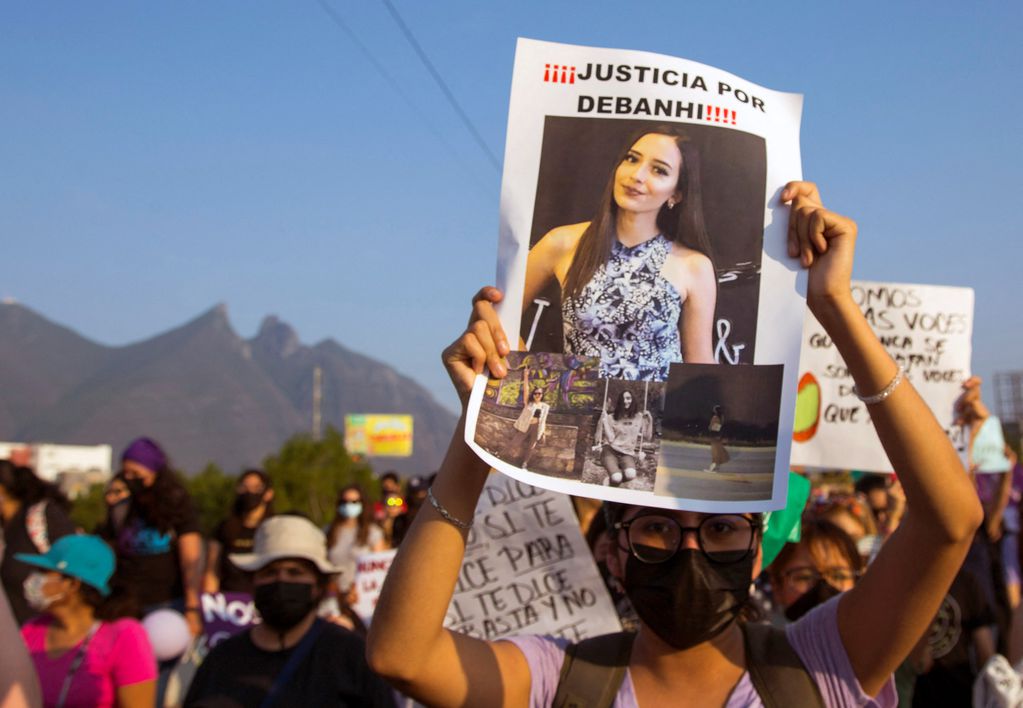 Las calles de México se llenaron de reclamos de justicia por el femicidio de Debanhi Escobar.