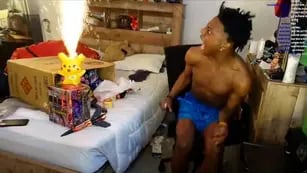 Un youtuber predió fuegos artificiales adentro de su cuarto