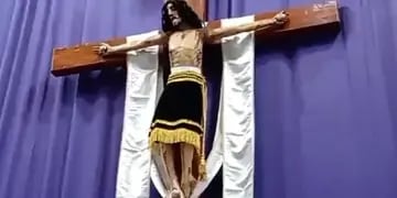 Video: Cristo movió la cabeza en plena misa y dejó perplejos a los feligreses