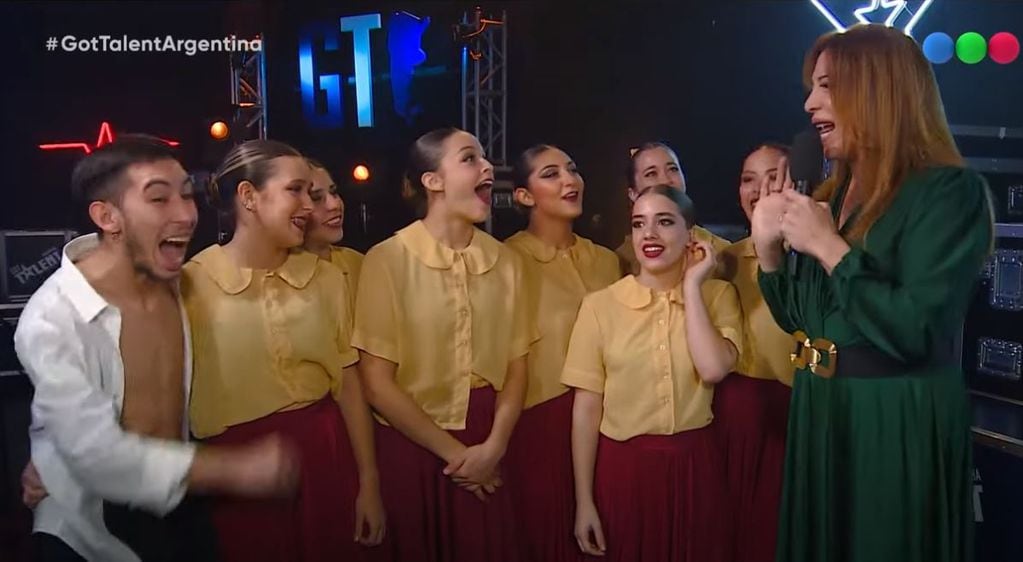 Lizy Tagliani y el grupo de baile mendocino, en la previa del Got Talent Argentina.