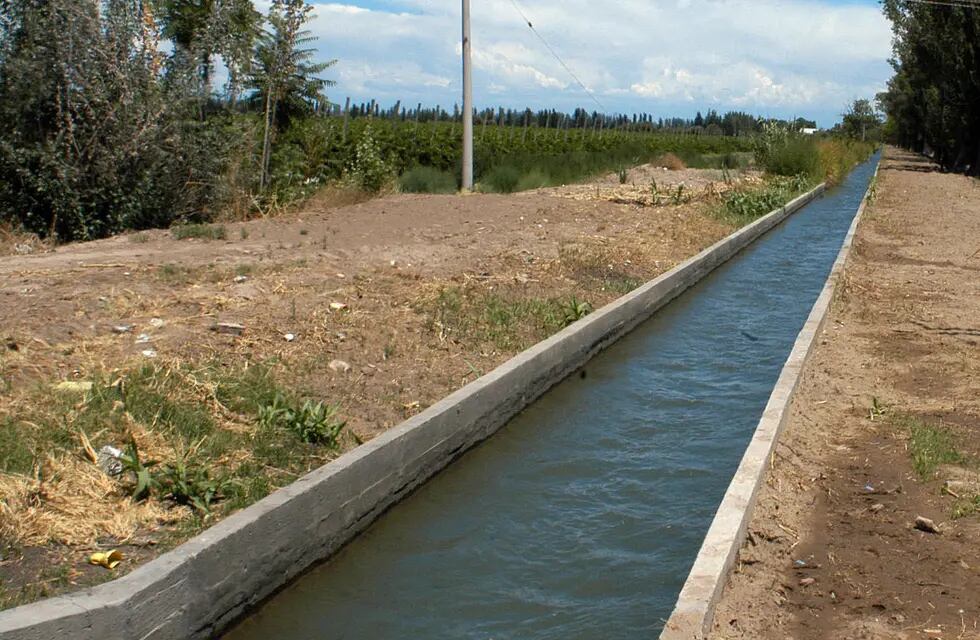 Según destaca Romito sólo 0,01% de las hectáreas con riego utilizan aguas de reúso y que su aplicación podría traer mejoras al sector productivo. / Patricio Caneo