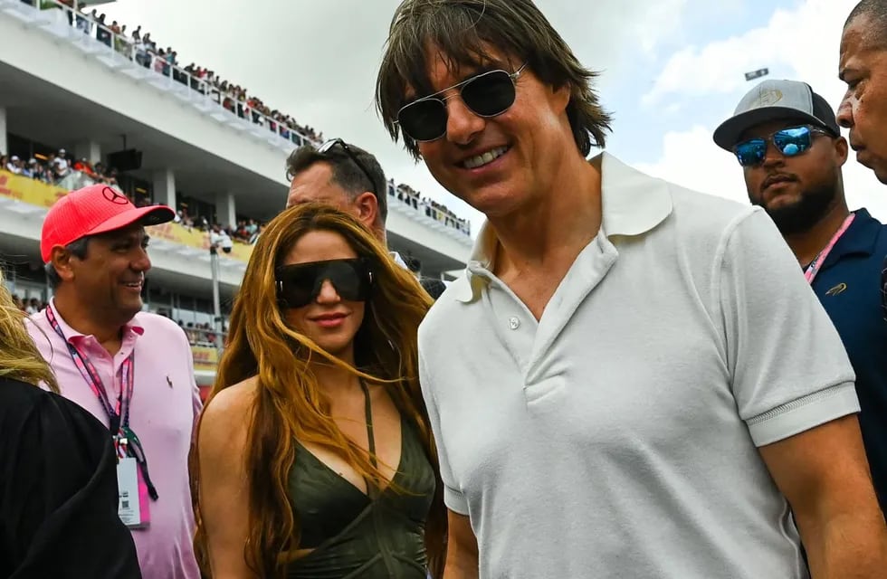 Shakira y Tom Cruise, muy juntos y rumores de romance