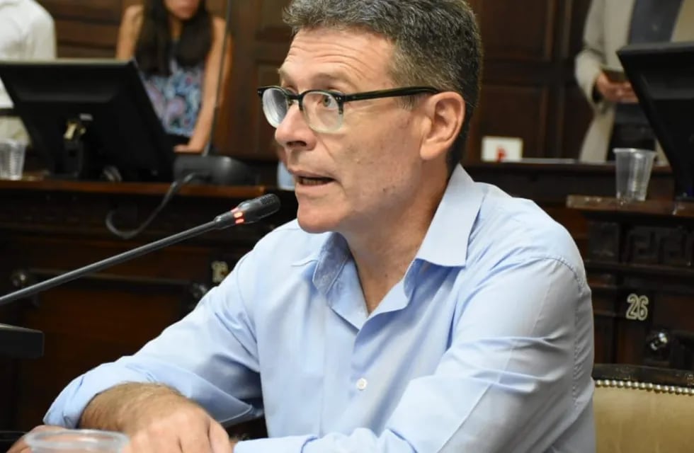 El senador Vaquer solicitó que el Ejecutivo ayude con recursos económicos a productores ganaderos de Lavalle  - Gentileza