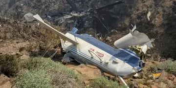 Así quedó el helicóptero que cayó mientras combatía los incendios en la Patagonia