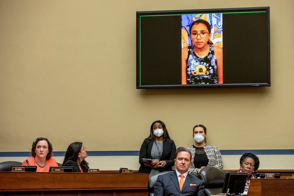 Miah Cerrillo, sobreviviente al tiroteo, dio su testimonio en el Congreso de EEUU. / Foto: AP
