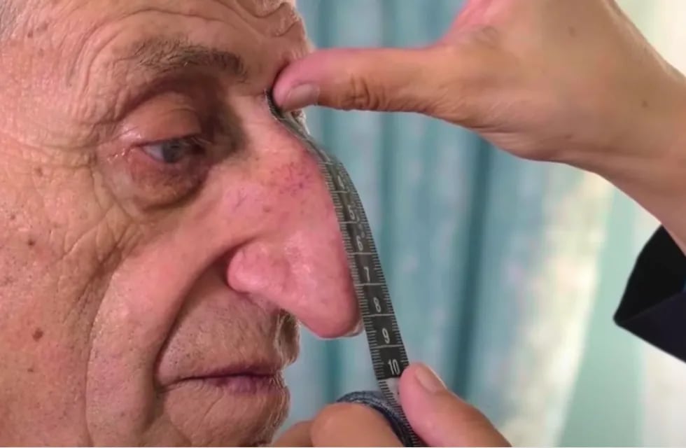 Mehmet Ozyurek cuenta con la nariz más larga del mundo.