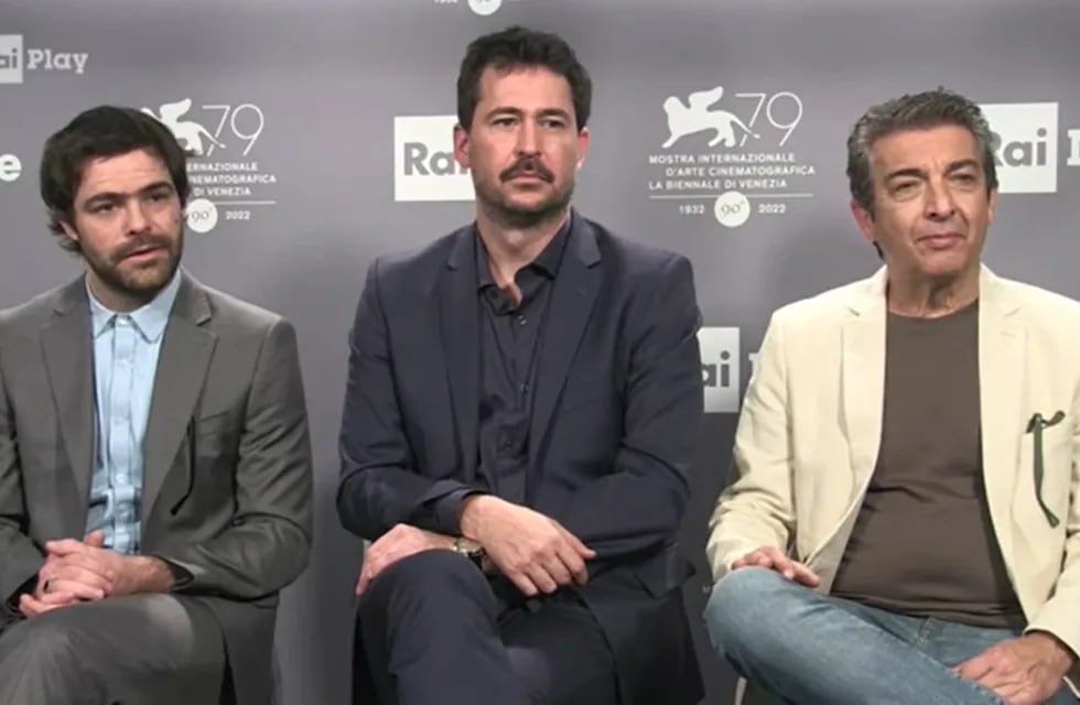 Lanzani, Mitre y Darín en una rueda de prensa en el festival de Venecia.