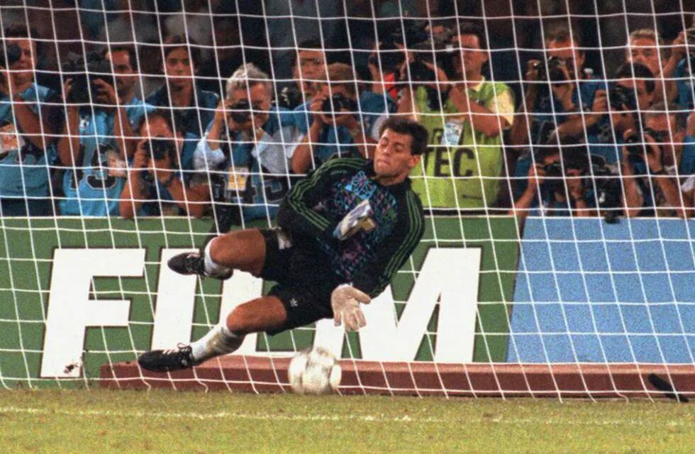 Lo mejor de 'Goyco', el ataja penales que sorprendió al planeta en el Mundial '90